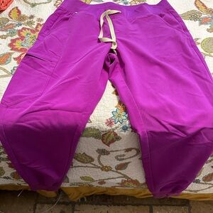 Figs purple jolt Zamora bottoms.